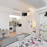 Studio Idealement Situe Place Massena - Clim