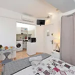 Studio Idealement Situe Place Massena - Clim